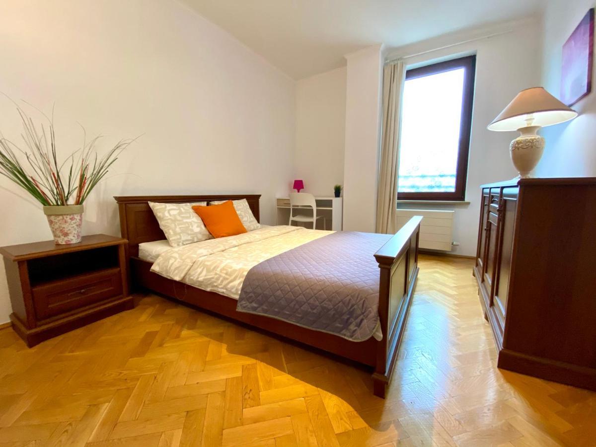 Center Warsaw - Apartmenty Jana Pawla II Екстериор снимка
